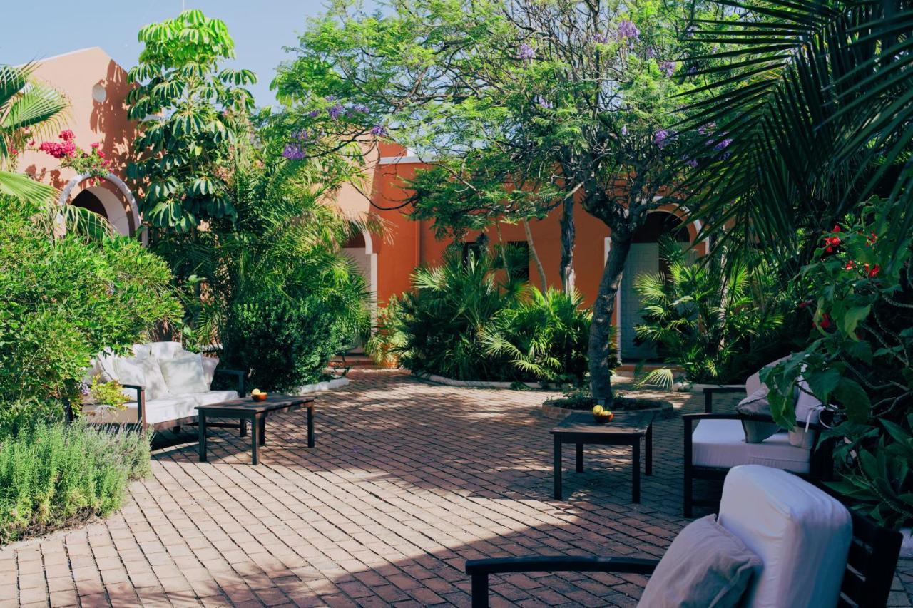 Hotel Madreselva - Grupo Califa Los Canos De Meca Exteriör bild